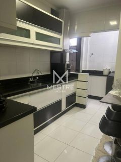 APARTAMENTO MOBILIADO À VENDA EM MEIA PRAIA