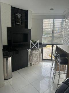 APARTAMENTO MOBILIADO À VENDA EM MEIA PRAIA