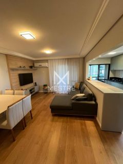 APARTAMENTO MOBILIADO EM MEIA PRAIA
