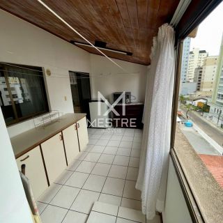 APARTAMENTO COM ÓTIMA LOCALIZAÇÃO EM ITAPEMA-SC