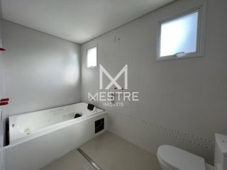 APARTAMENTO NOVO NA QUADRA MAR DE ITAPEMA - SC