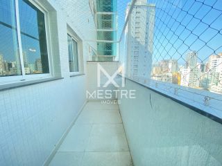 APARTAMENTO COM 04 SUÍTES NO CORAÇÃO DA MEIA PRAIA
