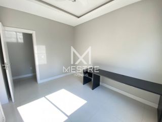 APARTAMENTO COM 04 SUÍTES NO CORAÇÃO DA MEIA PRAIA