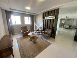APARTAMENTO COM 04 SUÍTES NO CORAÇÃO DA MEIA PRAIA