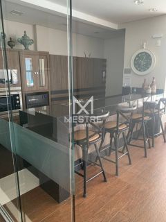 APARTAMENTO COM 04 SUÍTES NO CORAÇÃO DA MEIA PRAIA
