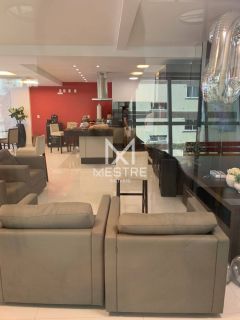 APARTAMENTO COM 04 SUÍTES NO CORAÇÃO DA MEIA PRAIA