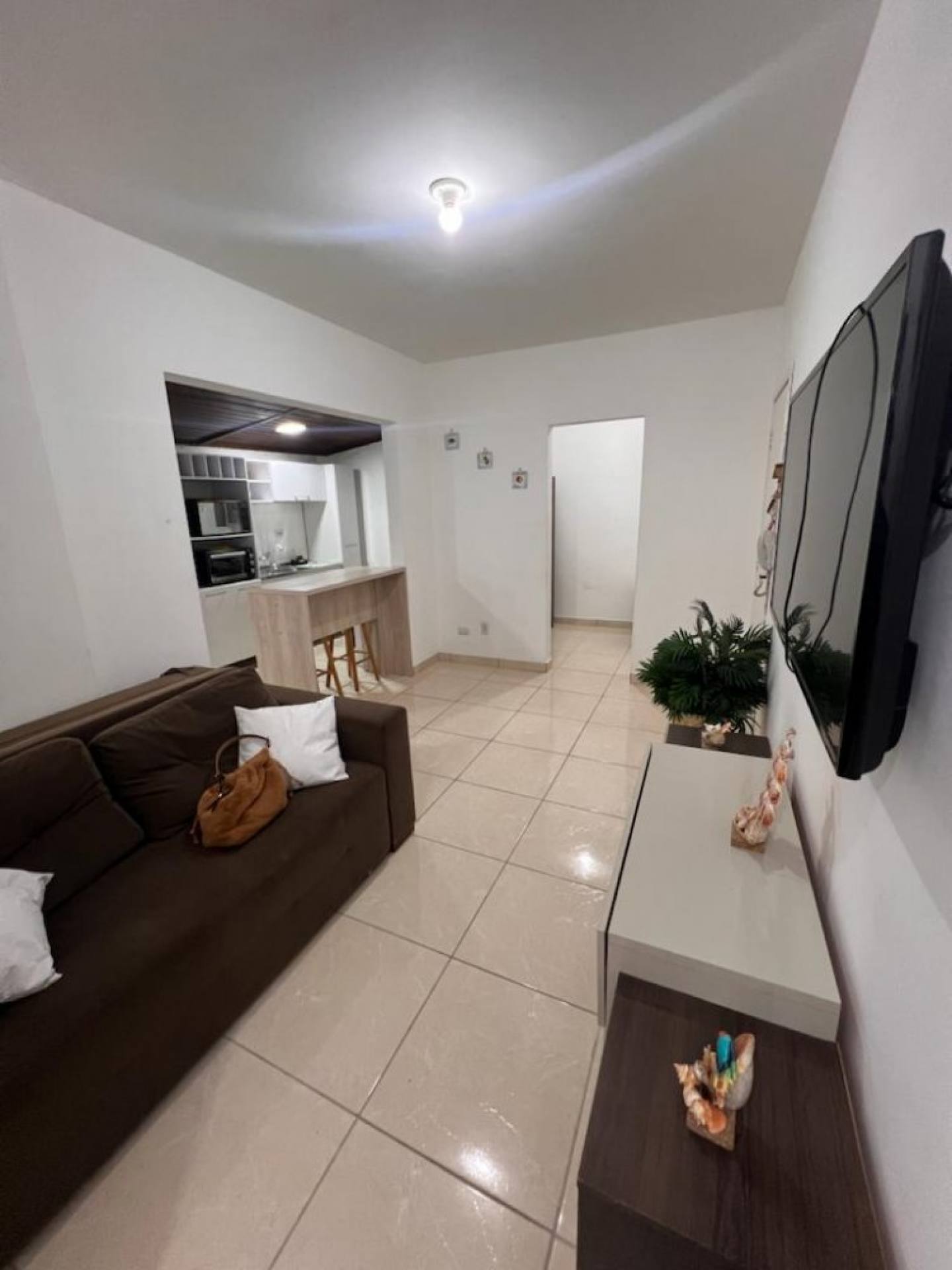 APARTAMENTO DIFERENCIADO CENTRO BALNEARIO
