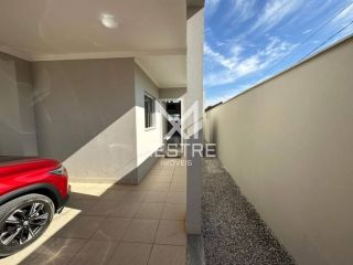 CASA COM PISCINA PARA VENDA EM PORTO BELO - SC