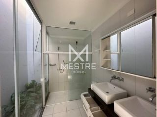 CASA COM PISCINA PARA VENDA EM PORTO BELO - SC