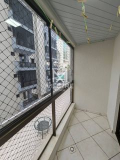 APARTAMENTO COM ÓTIMA LOCALIZAÇÃO EM ITAPEMA - SC