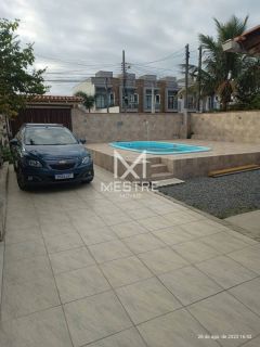 CASA COM PISCINA PARA VENDA EM PORTO BELO - SC