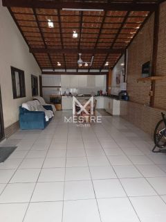 CASA COM PISCINA PARA VENDA EM PORTO BELO - SC
