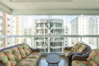 APARTAMENTO MOBILIADO EM MEIA PRAIA