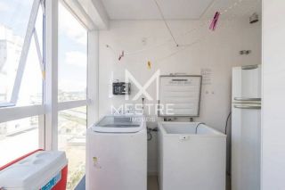 APARTAMENTO MOBILIADO EM MEIA PRAIA