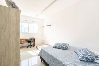 APARTAMENTO MOBILIADO EM MEIA PRAIA