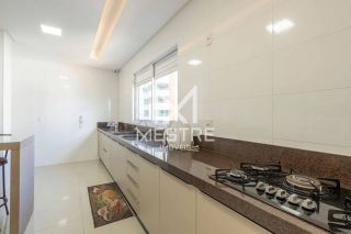 APARTAMENTO MOBILIADO EM MEIA PRAIA