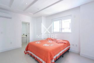 APARTAMENTO MOBILIADO EM MEIA PRAIA