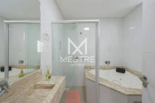 APARTAMENTO MOBILIADO EM MEIA PRAIA
