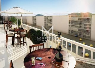 APARTAMENTO MOBILIADO EM MEIA PRAIA
