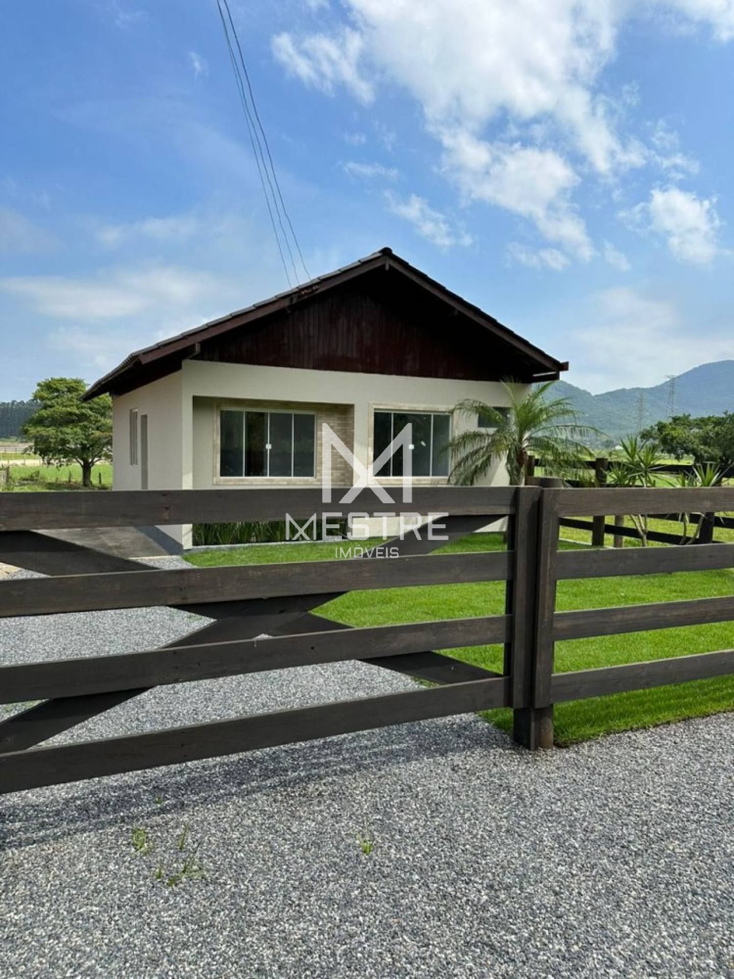 SITIO EM TIJUCAS - SANTA CATARINA PRONTO PARA MORA