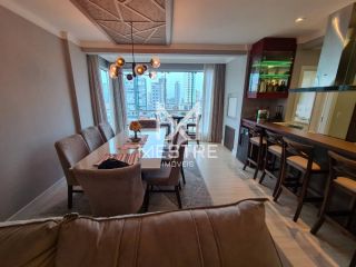 APARTAMENTO FINAMENTE MOBILIADO EM MEIA PRAIA