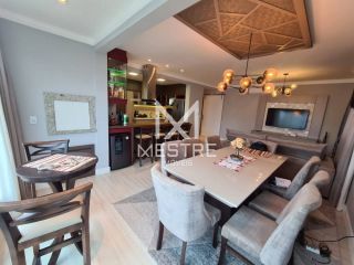 APARTAMENTO FINAMENTE MOBILIADO EM MEIA PRAIA