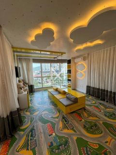 APARTAMENTO FINAMENTE MOBILIADO NA QUADRA MAR
