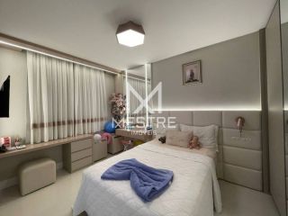 APARTAMENTO FINAMENTE MOBILIADO NA QUADRA MAR