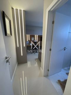 APARTAMENTO FINAMENTE MOBILIADO NA QUADRA MAR