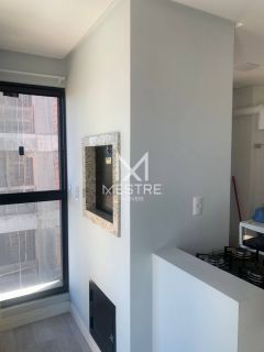 APARTAMENTO 03 DORMITÓRIOS MEIA PRAIA