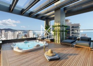 APARTAMENTO 03 SUÍTES MEIA PRAIA