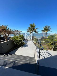 APARTAMENTO 04 SUÍTES FRENTE MAR ITAPEMA