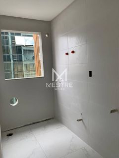 APARTAMENTO 03 SUÍTES MEIA PRAIA QUADRA MAR