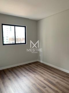 APARTAMENTO 03 SUÍTES MEIA PRAIA QUADRA MAR