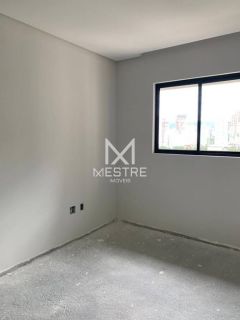 APARTAMENTO 03 SUÍTES MEIA PRAIA QUADRA MAR
