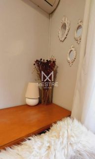 APARTAMENTO MOBILIADO COM TERRAÇO MEIA PRAIA