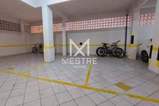 APARTAMENTO MOBILIADO COM TERRAÇO MEIA PRAIA