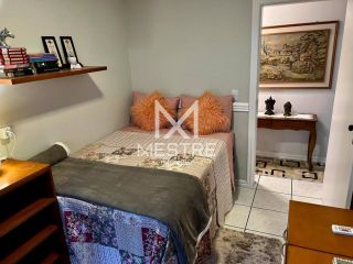 APARTAMENTO MOBILIADO COM TERRAÇO MEIA PRAIA