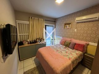 APARTAMENTO MOBILIADO COM TERRAÇO MEIA PRAIA