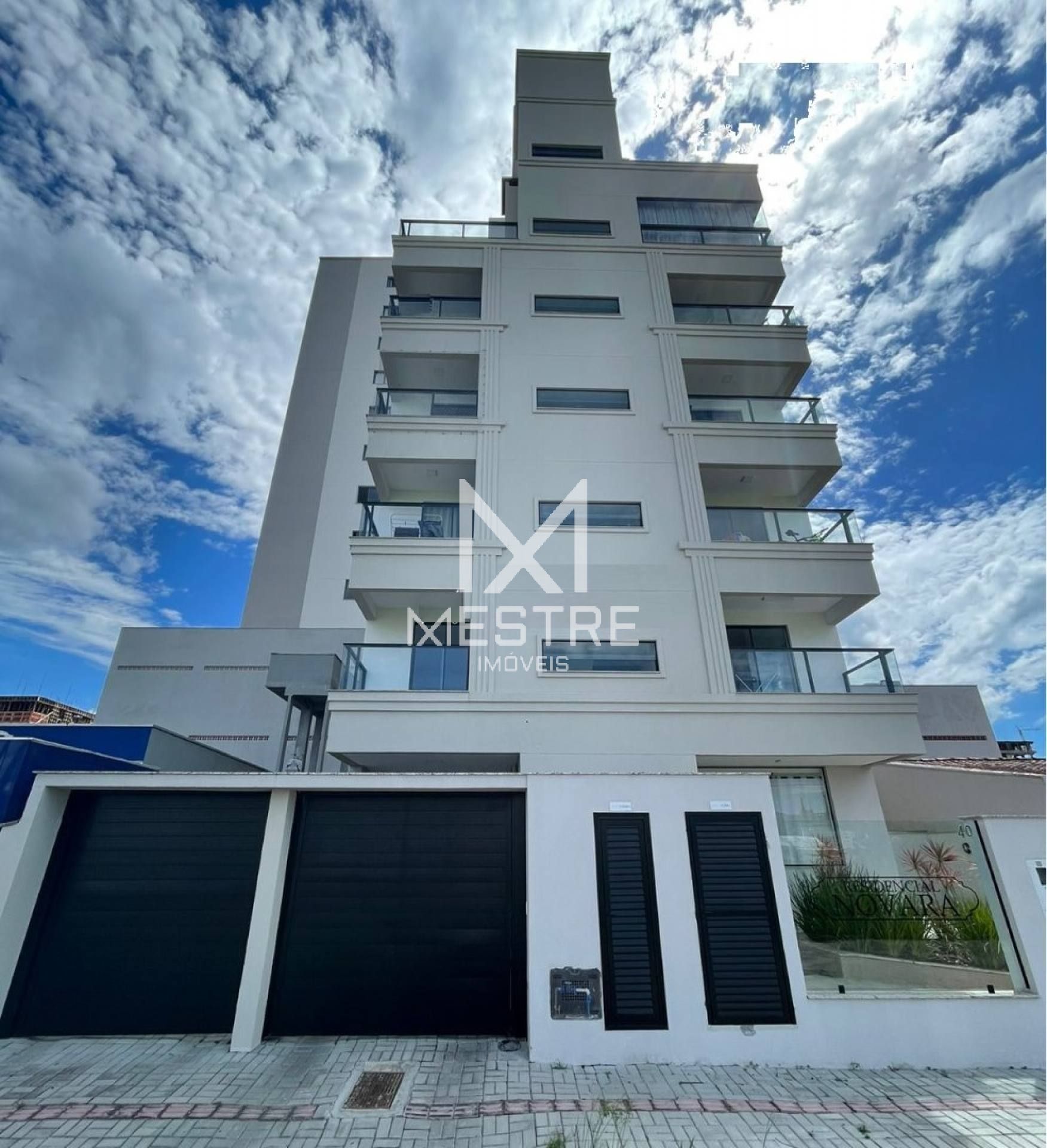APARTAMENTO 02 SUÍTES MOBILIADO A VENDA
