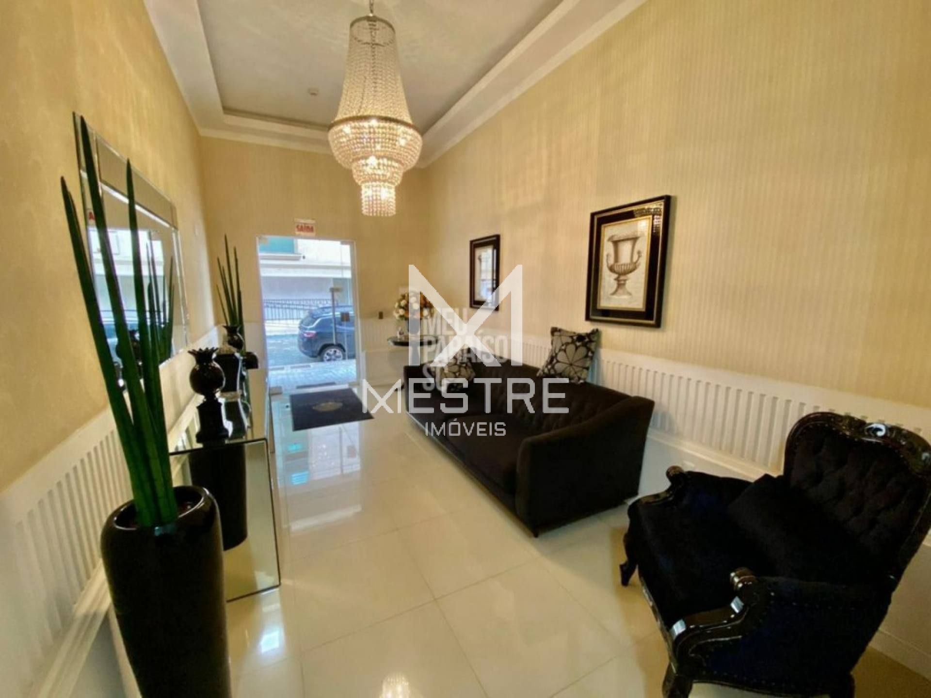 ÓTIMO APARTAMENTO MOBILIADO BEM LOCALIZADO EM SC