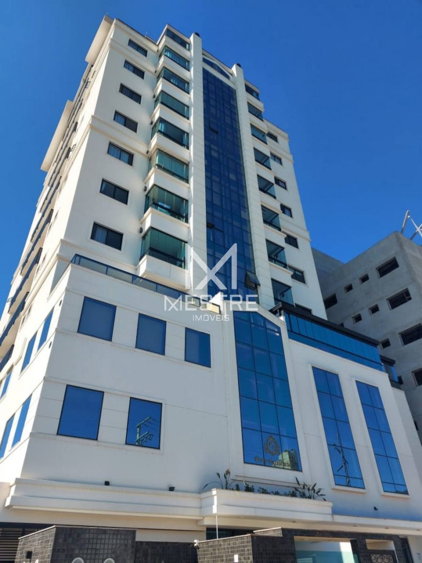 APARTAMENTO MOBILIADO EM PORTO BELO-SC