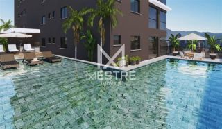 APARTAMENTO À VENDA PERTO DA PRAIA PORTO BELO