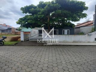 CASA COM 03 DORMITÓRIOS EM BALNEÁRIO PEREQUÊ PORTO BELO...