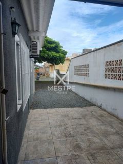CASA COM 03 DORMITÓRIOS EM BALNEÁRIO PEREQUÊ PORTO BELO...