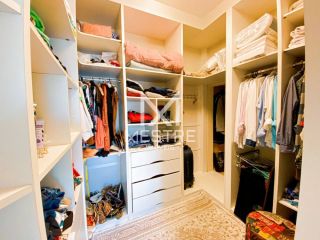 APARTAMENTO MOBILIADO EM MEIA PRAIA-  ED. PICASSO
