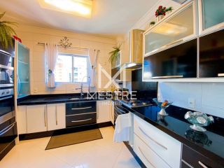 APARTAMENTO MOBILIADO EM MEIA PRAIA-  ED. PICASSO