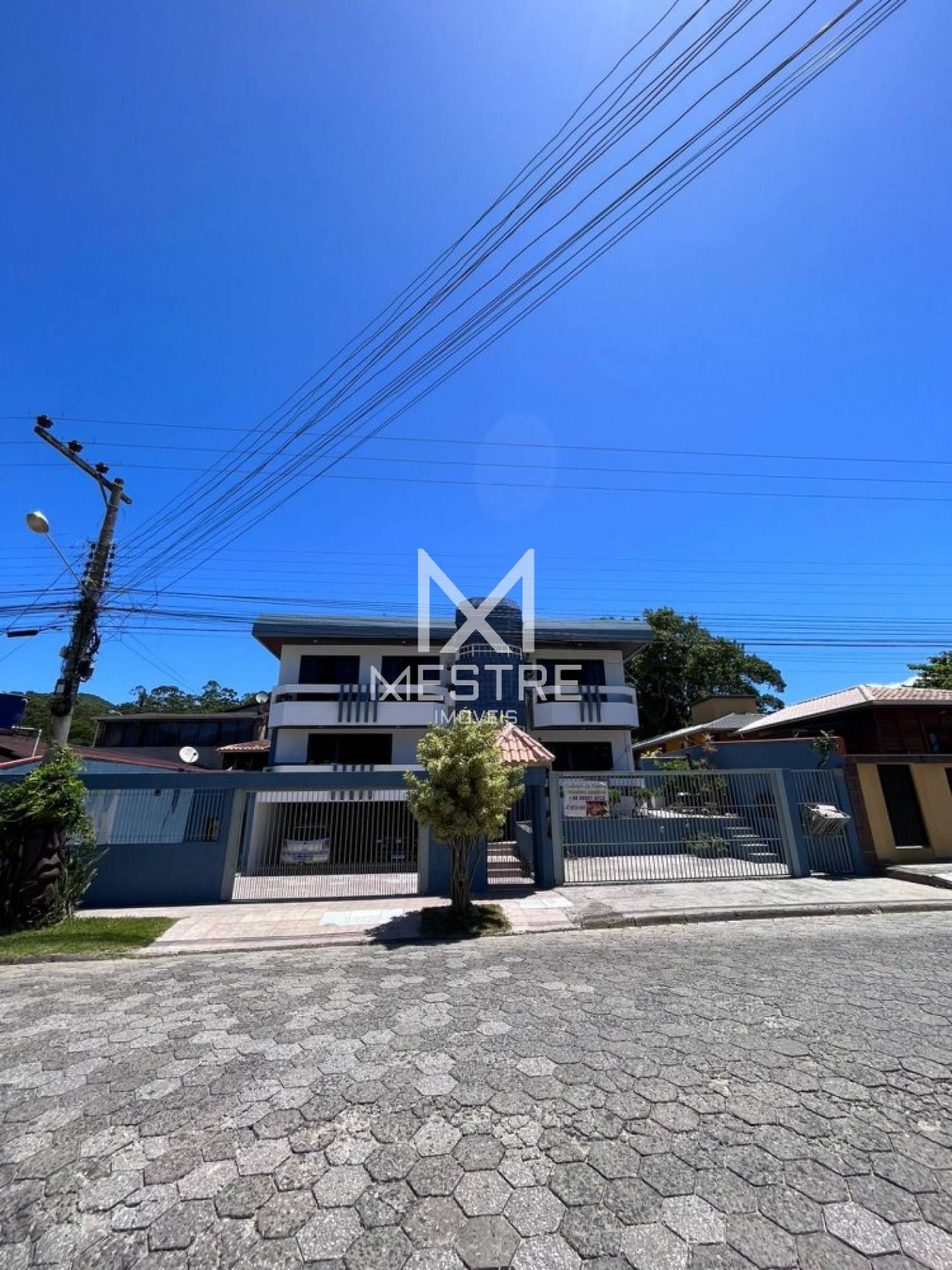 CASA MOBILIADA PRONTA PARA MORAR