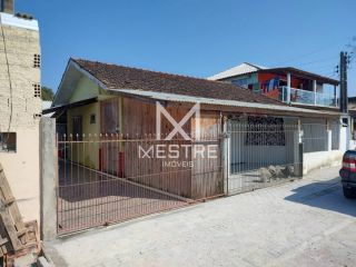 02 CASAS NO MESMO TERRENO EM PORTO BELO