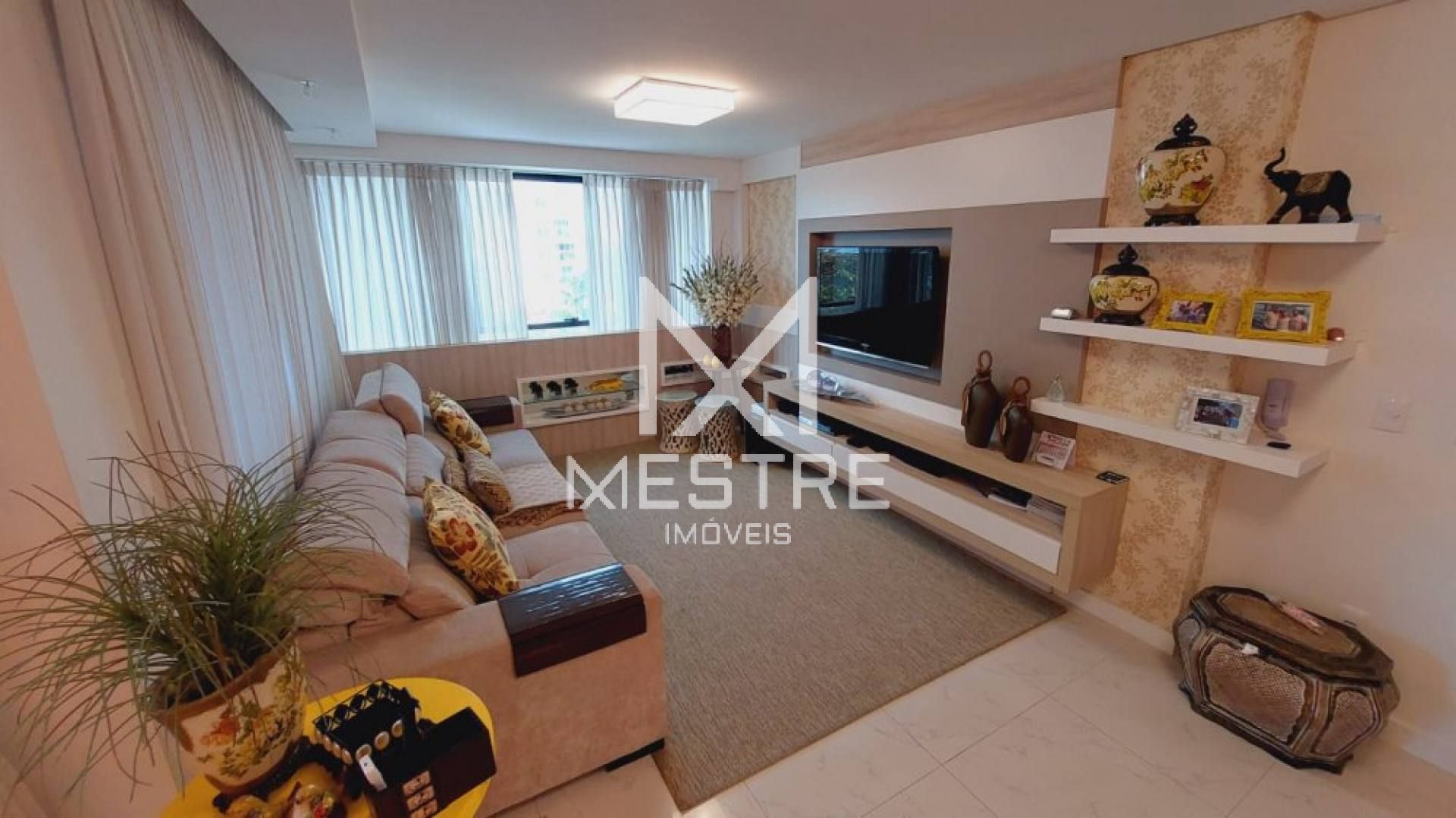 IMÓVEL 03 DORMITÓRIOS SENDO 01 SUÍTE FRENTE MAR LAZER COMPLETO